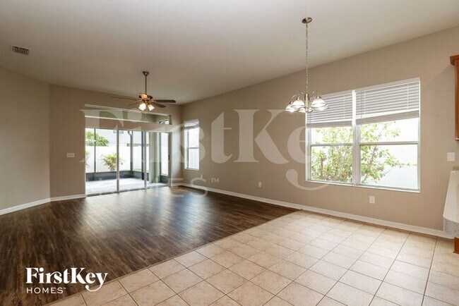 Building Photo - 7727 Stoney Hill Dr