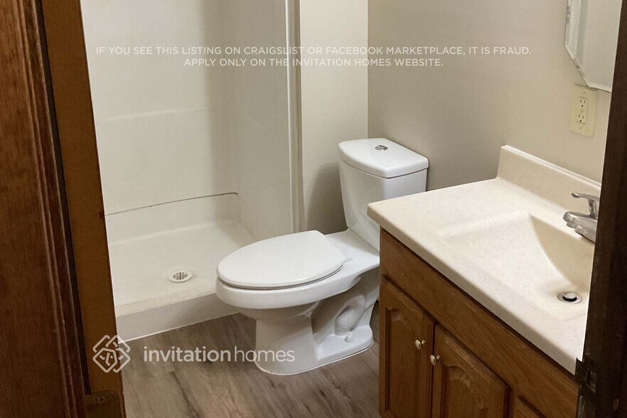 Building Photo - 7641 Edgewood Dr