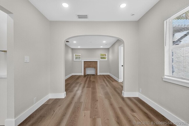 Building Photo - 516 Independence Rd