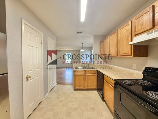 Building Photo - Lease Takeover Opportunity Available!