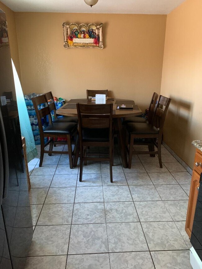 Building Photo - 3539 Baltic Ave