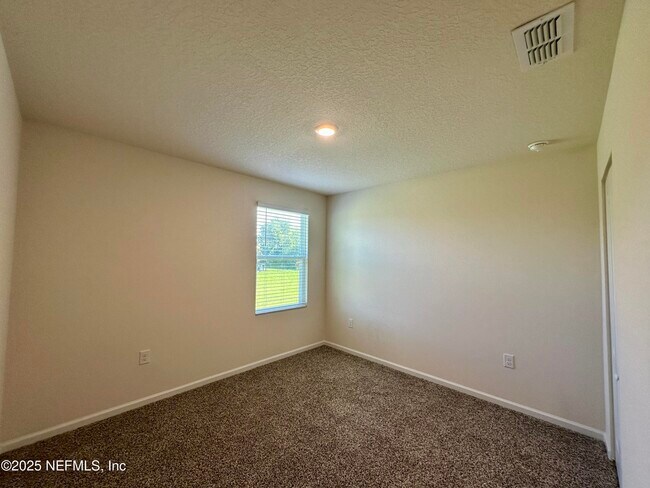 Building Photo - 3330 Lawton Pl