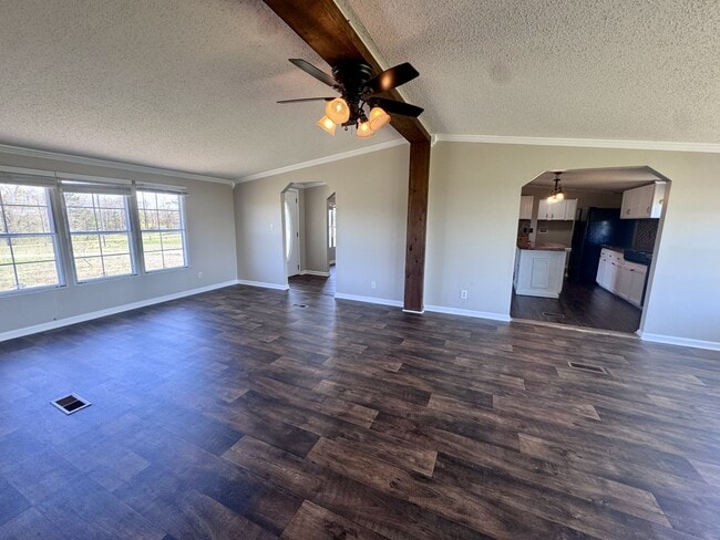 Building Photo - 3690 Old Airport Rd