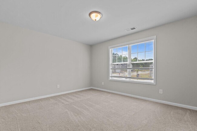 Building Photo - 205 Abercorn Wy