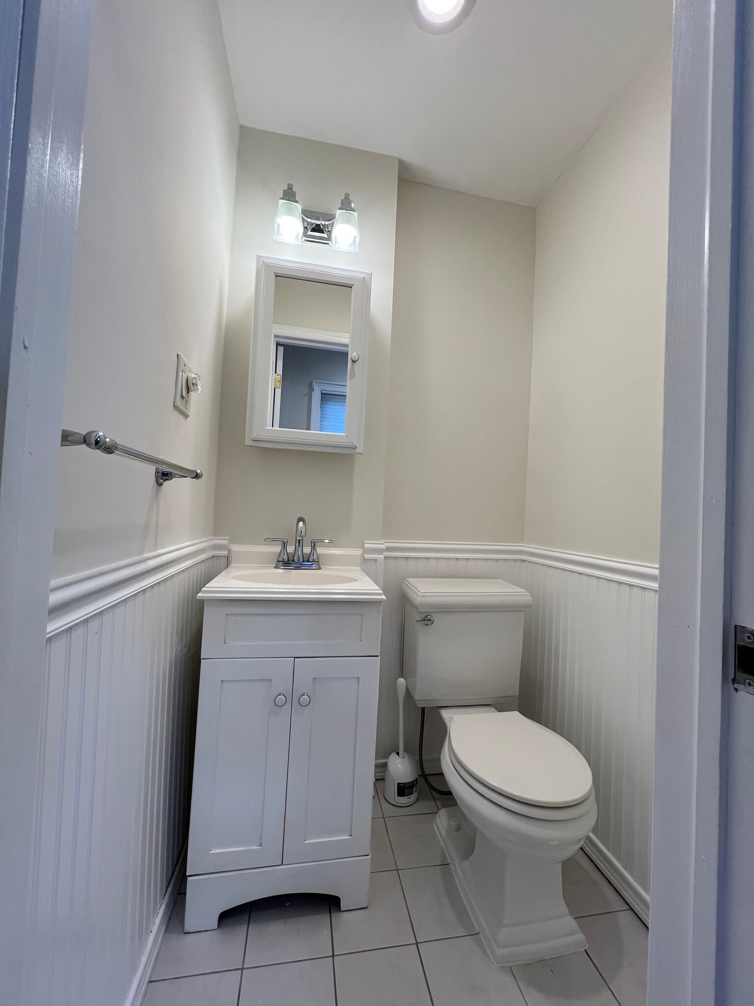 1st floor half bath - 24 Parker Ave