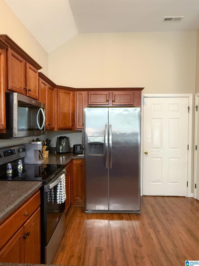 Building Photo - 991 Meriweather Dr