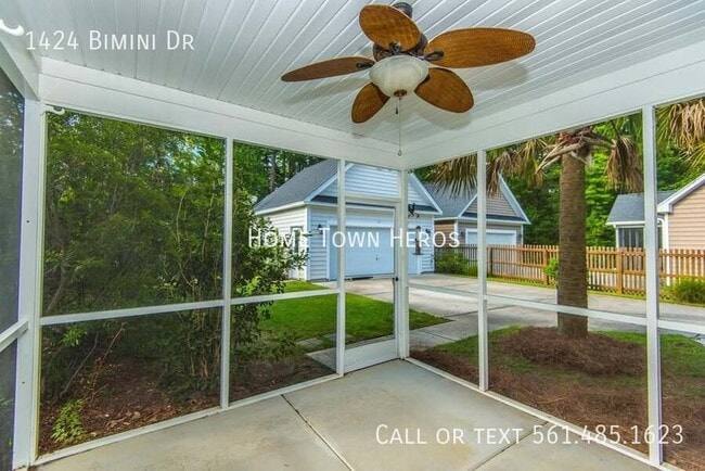 Building Photo - 1424 Bimini Dr