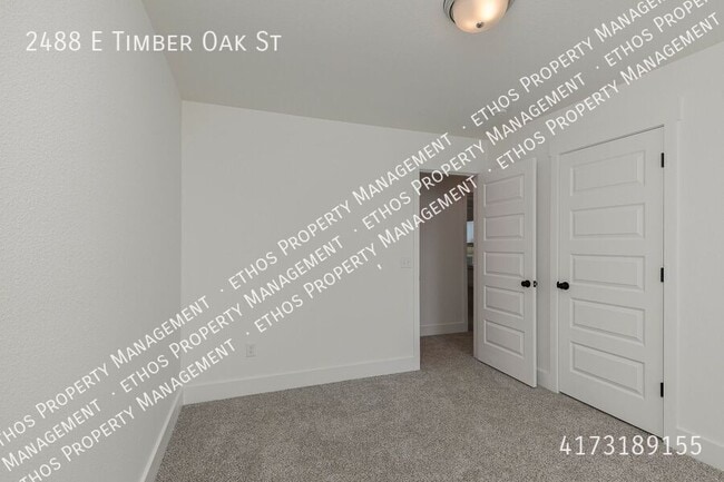 Building Photo - 2488 E Timber Oak St