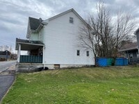Building Photo - 315 10th St