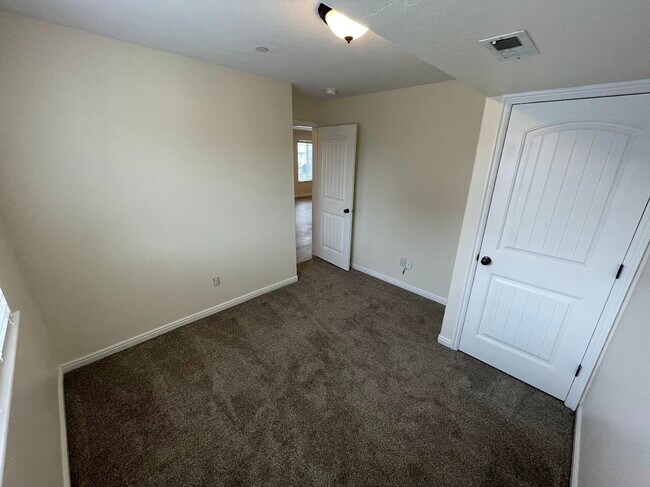 Bedroom 2 View 2 - 3812 E Rock Creek Rd