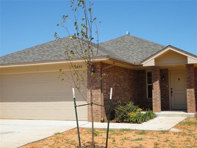 Primary Photo - 5802 Clearwater Dr