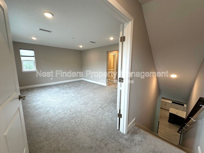 Building Photo - 11176 Engineering Way