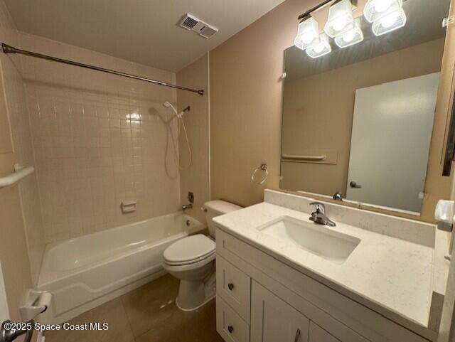 Building Photo - 2270 Golf Isle Dr