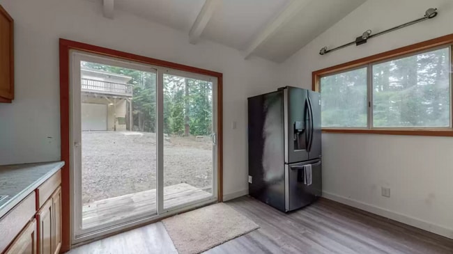Building Photo - Gated, Pet-Friendly Cabin With 1.3 Acres Of Wooded Views
