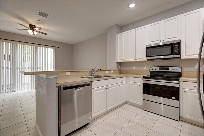 Building Photo - 9469 SW Purple Martin Way