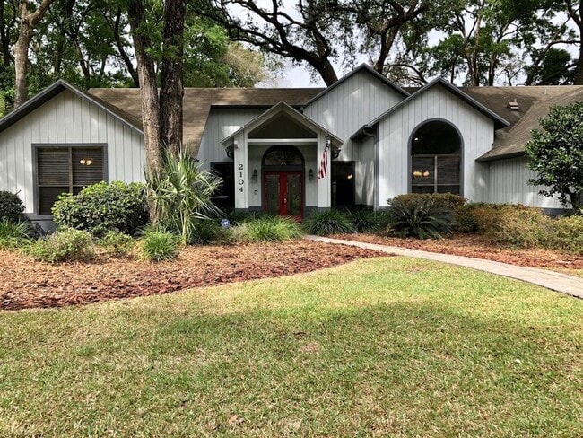 Primary Photo - Beautifully Renovated Home in The Reserve!