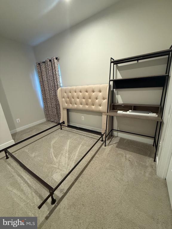 Building Photo - 440 Tree Of Heaven Way