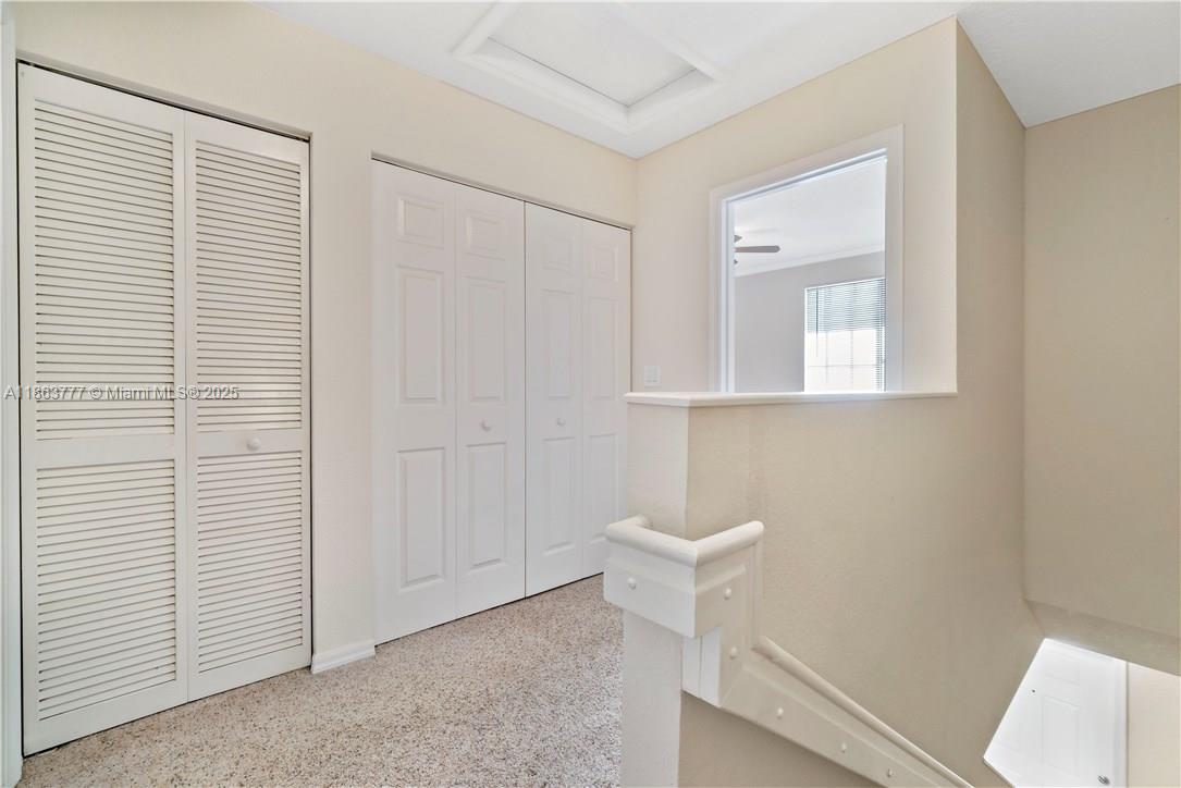 Building Photo - 5905 Abbey Rd