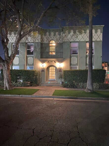 Building Photo - 114 W Eulalia St