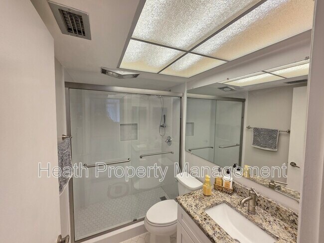 Building Photo - 1012 Pearce Dr