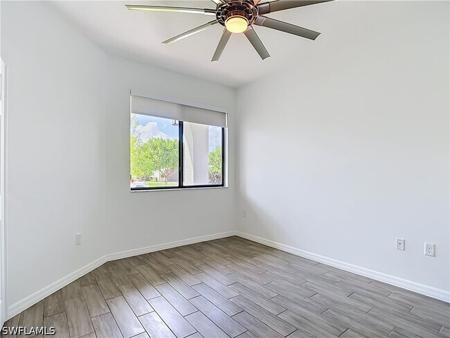 Building Photo - 5045 Arancia Ln