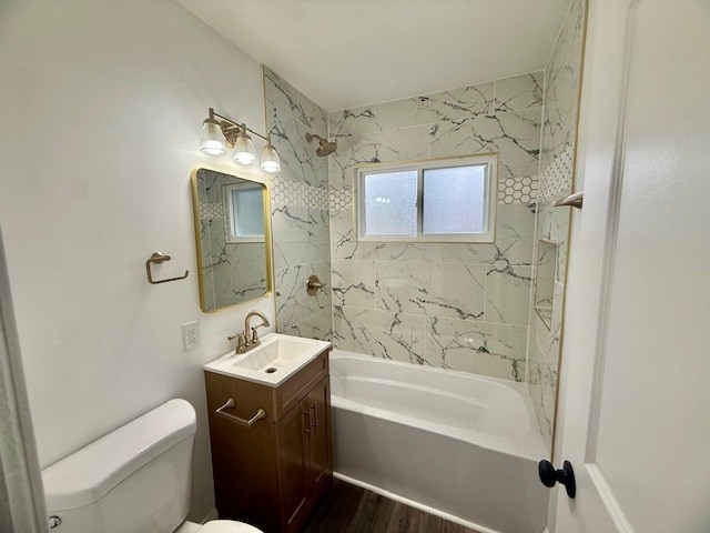 Building Photo - 2517 E 22nd Pl