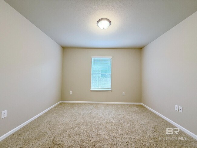 Building Photo - 8164 Irwin Loop