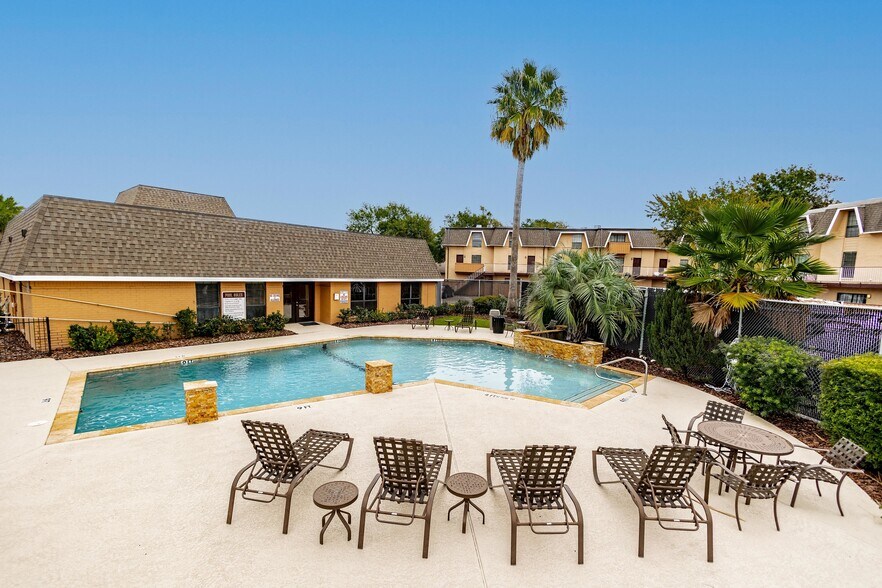 The Park at Sorrento Texas 3400 Shady Hill Dr Baytown TX 77521