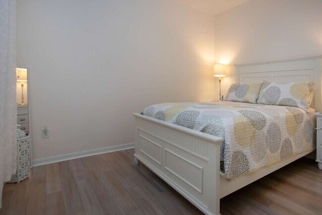 Building Photo - 4920 Maymont Park Cir