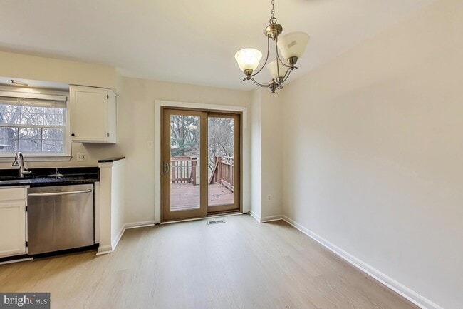 Building Photo - 20488 Summersong Ln
