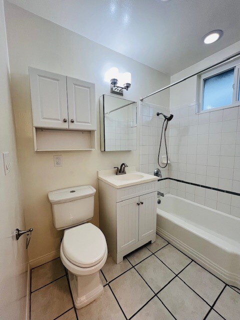 primary bath - 574 2nd St