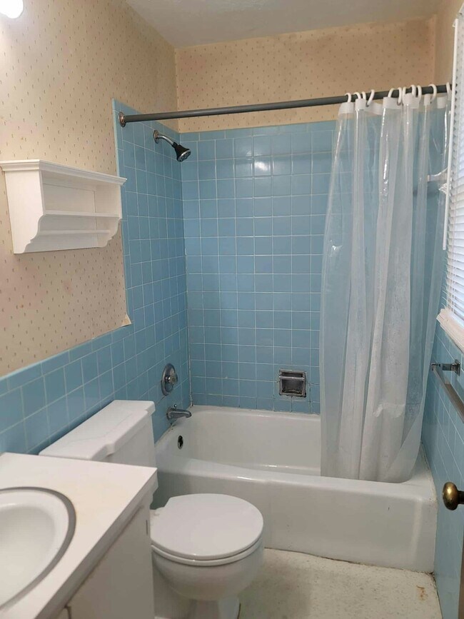 Building Photo - 2731 N Pershing Ct