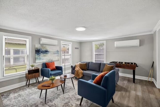 Building Photo - 1401 Collier St