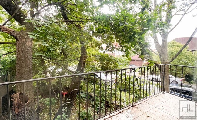 Primary Photo - HARROW STREET