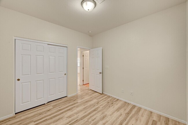 Building Photo - 4 Bedroom Near Spring Valley— Your Next Chapter Starts Here!