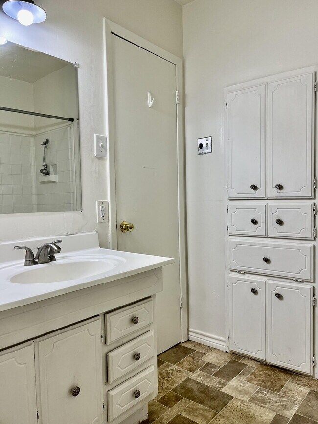 Building Photo - 2201 28th St