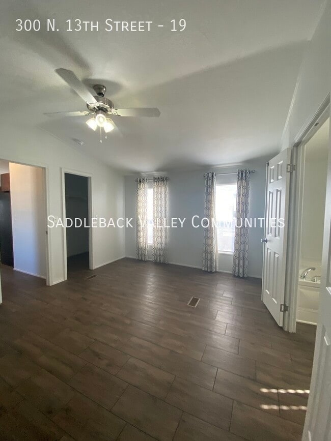 Building Photo - 300 N 13th St