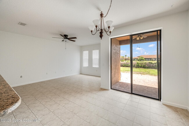 Building Photo - 733 Ventura Dr