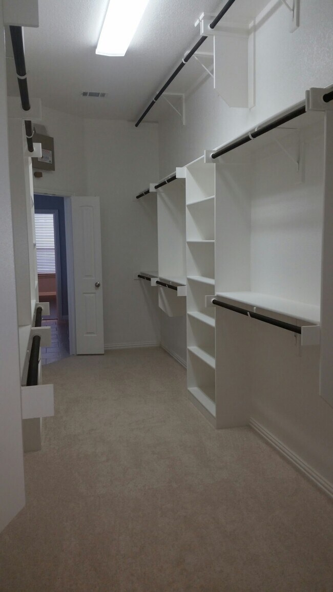 Building Photo - 8421 Snow Egret Way