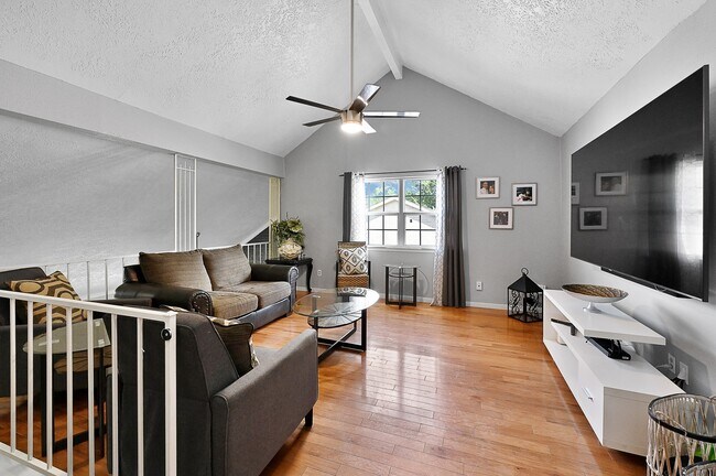 Building Photo - 12714 Huntington Field Dr