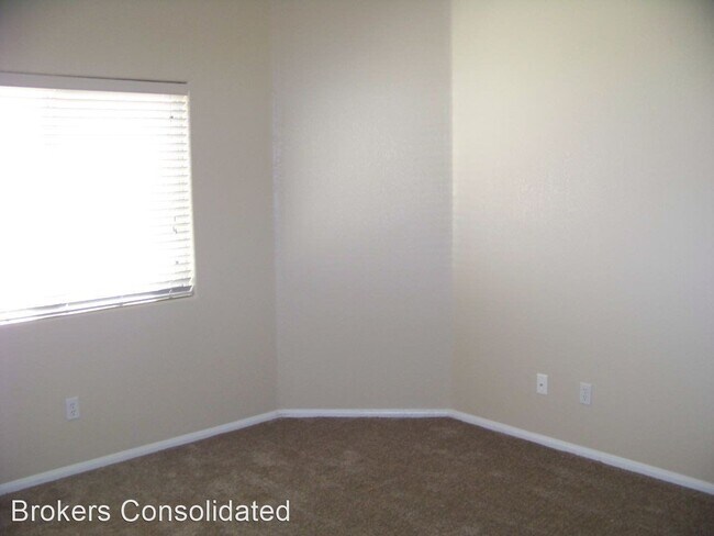 Building Photo - 2 br, 2 bath House - 1372 Harbour Drive