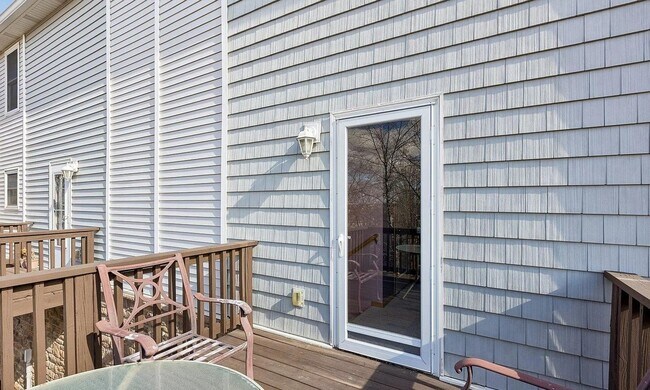 Building Photo - 6806 S 182nd Ct