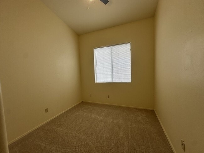 Building Photo - CONVENIENT CHANDLER LOCATION
