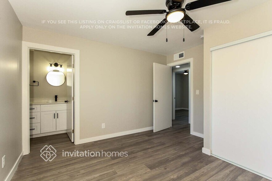 Building Photo - 636 W Magdalena Dr