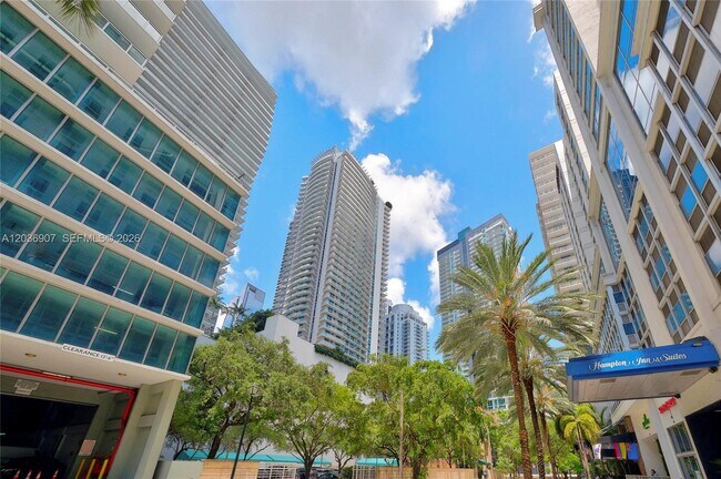 Building Photo - 1100 S Miami Ave