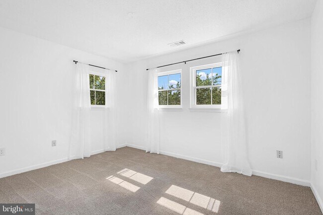 Building Photo - 12004 Taliesin Pl