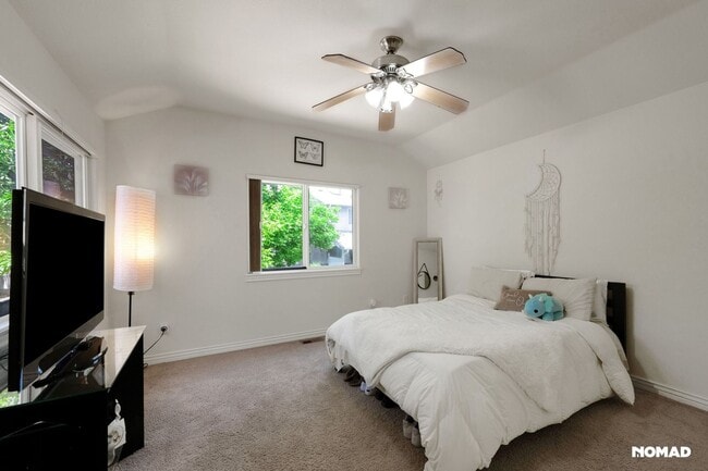 Building Photo - Spacious 4BR Townhome in Greeley