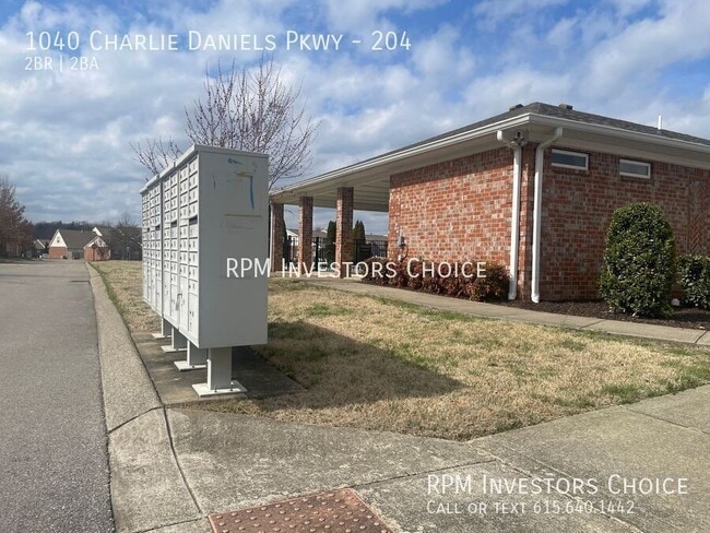 Building Photo - 1040 Charlie Daniels Pkwy