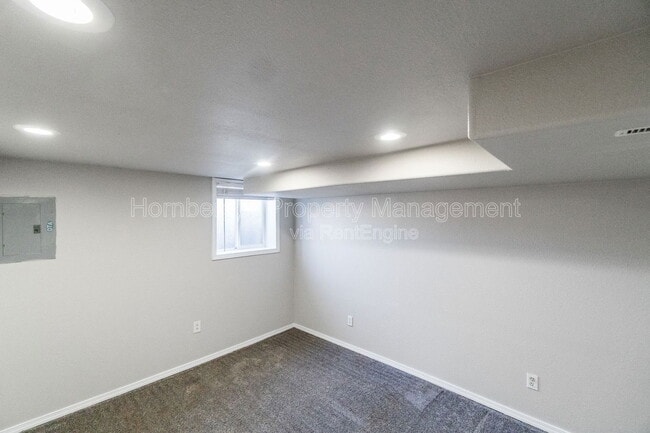 Building Photo - 11 E Rich Ave