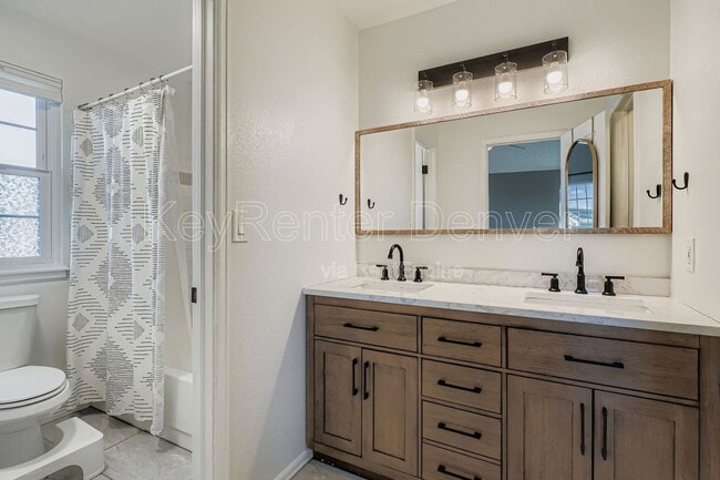 Building Photo - 11622 W 84th Pl